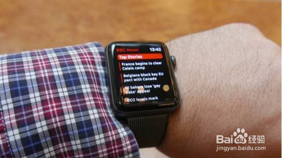 Fitbit Ionic PK Apple Watch