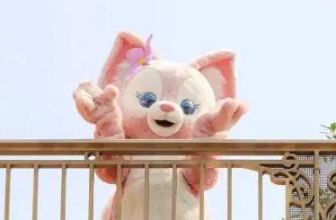 玲娜贝儿有几个扮演者