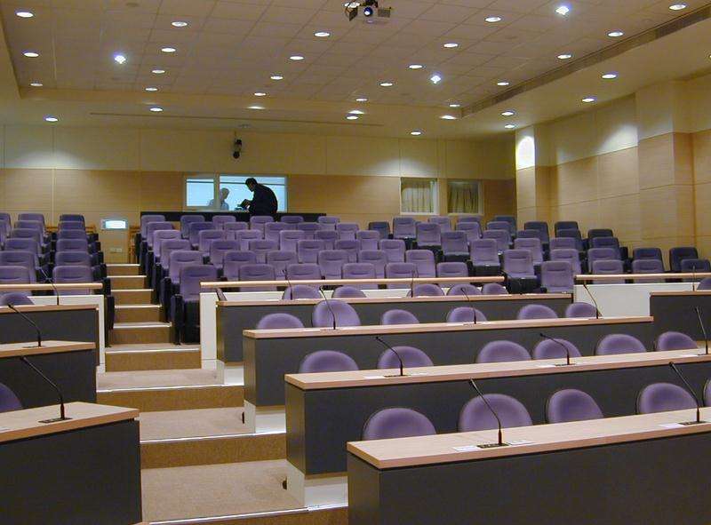 阶梯教室怎么设计啊。。标准，规范。。-百度经验