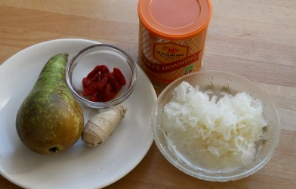 银耳陈皮生姜炖梨