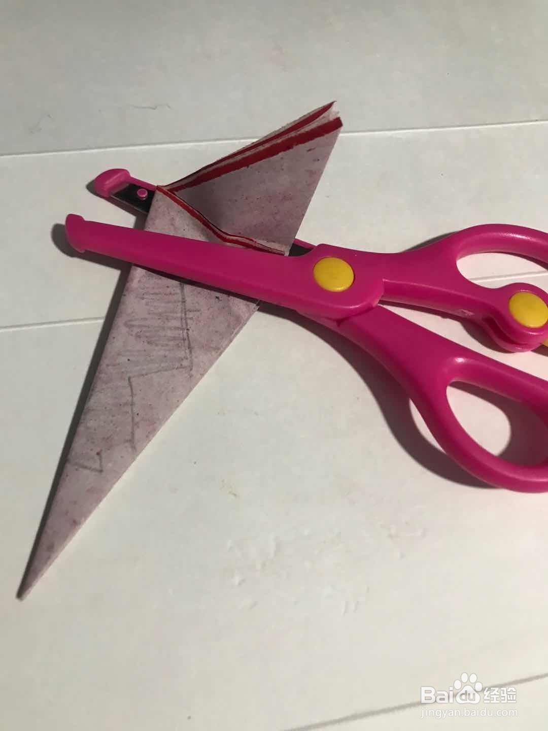 怎样剪一副菱形方块纹样图案