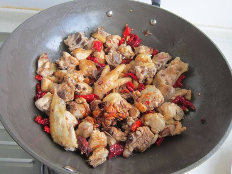 辣子鸡的制作方法是什么