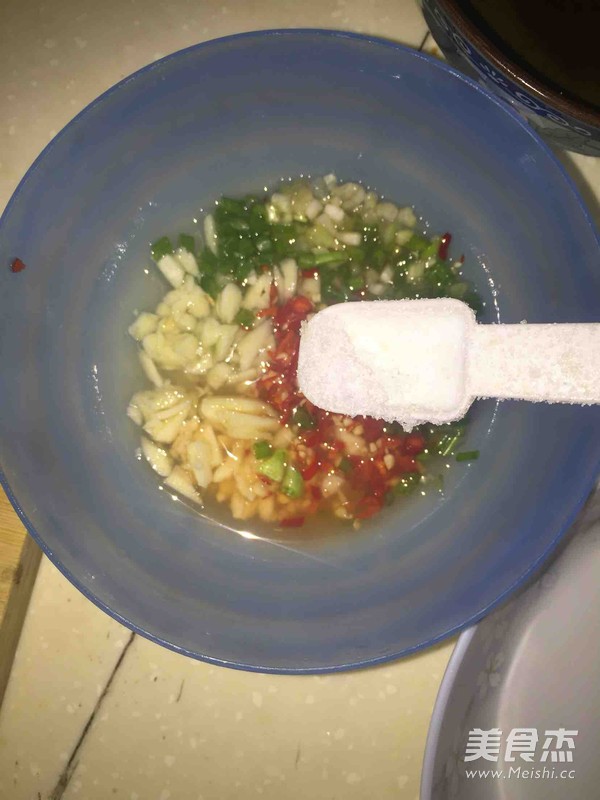 凉拌芦笋的做法