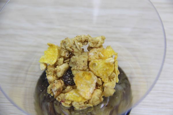 酸奶什锦水果谷物