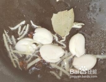 茶树菇炒鸡肉的做法