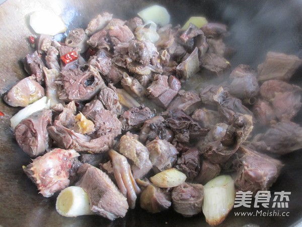 香辣啤酒鸭的做法