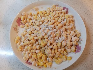 食补佳品黄金玉米烙的做法