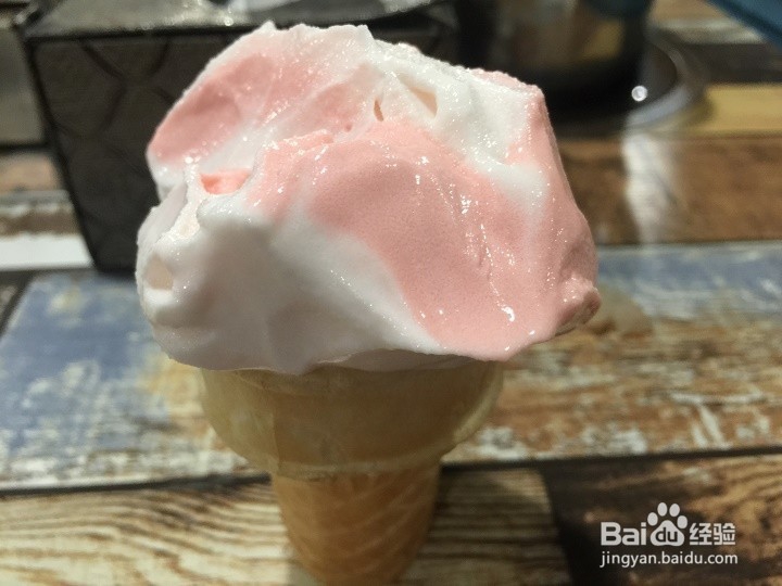 <b>卷式冰淇淋怎样吃不化</b>