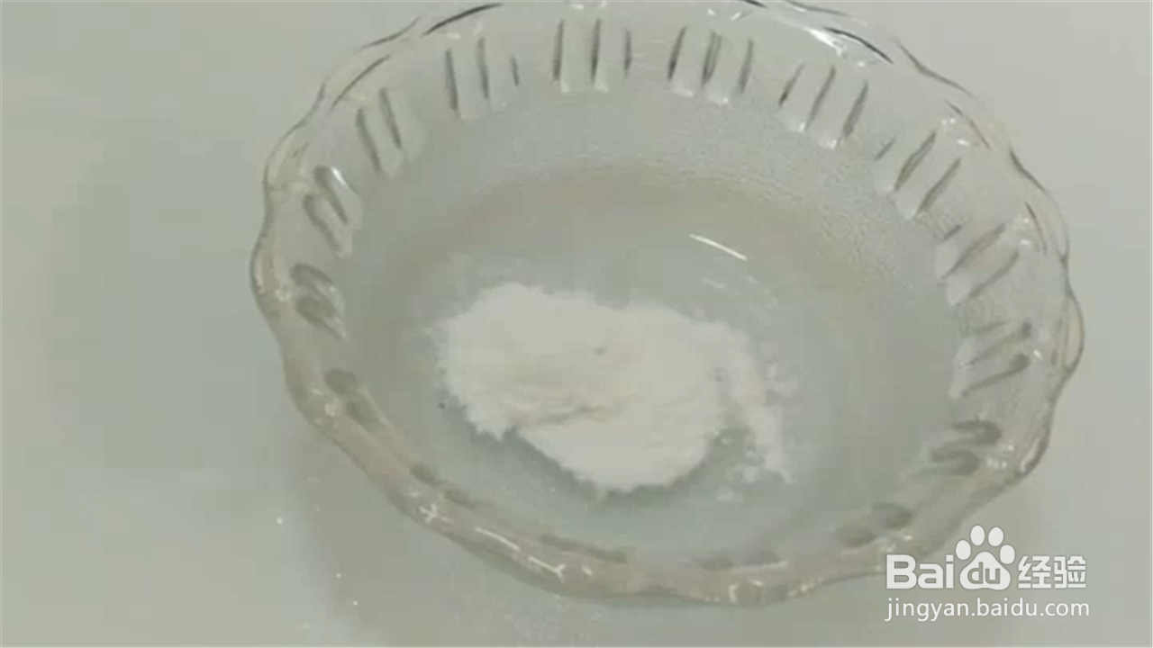 如何缓解手脚干裂的问题？