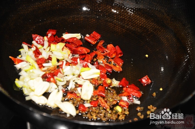 教您怎样去做干香鲜辣的干煸开阳芸豆