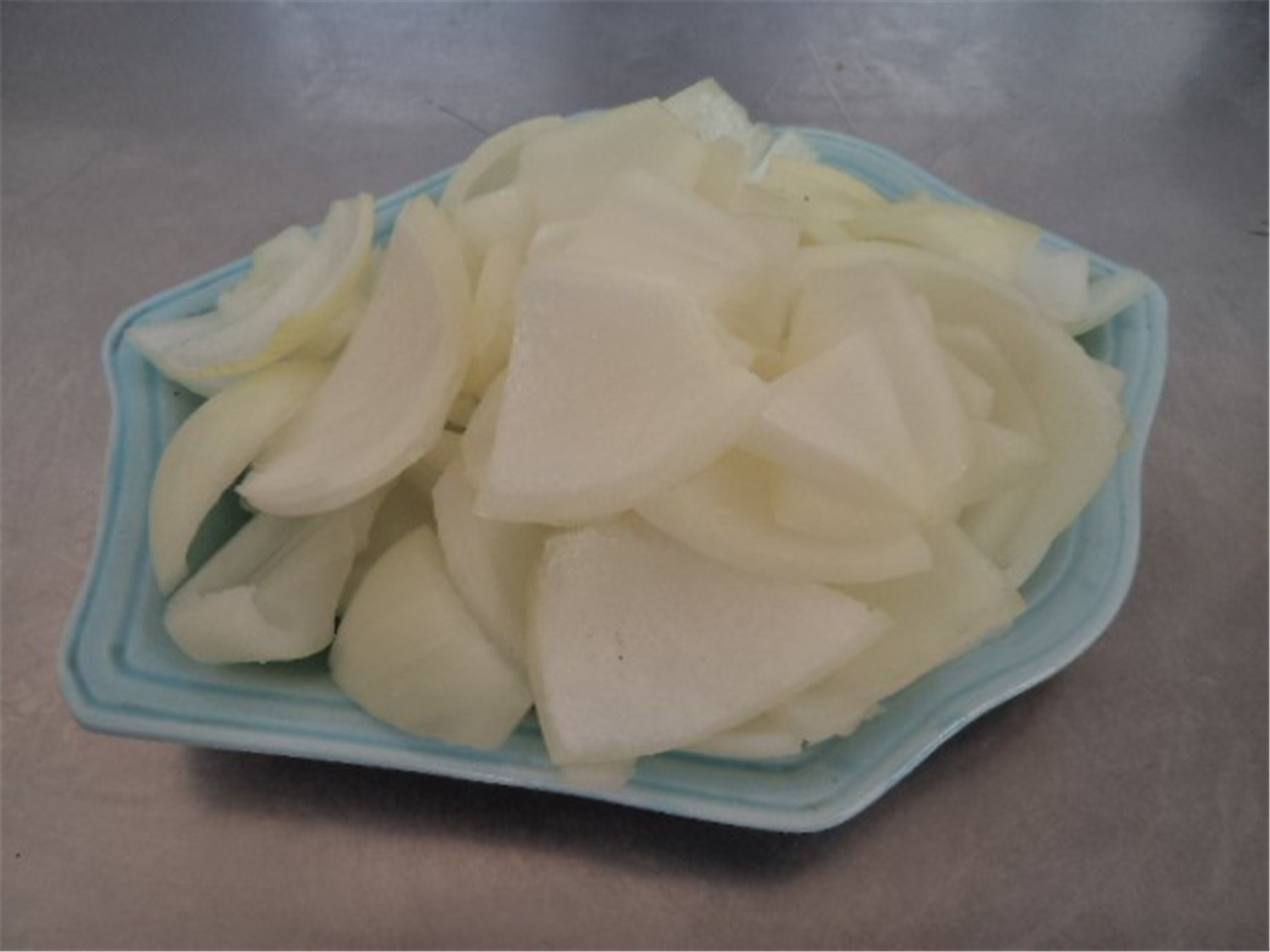 海参能和洋葱一起吃吗