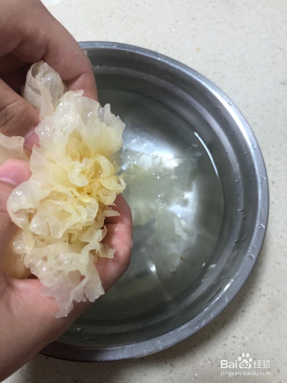 怎么做银耳红枣养颜汤