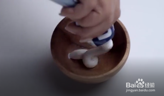 如何去除脸上的粉刺？