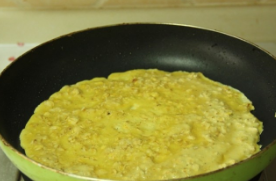 燕麦蛋饼卷土豆丝做法