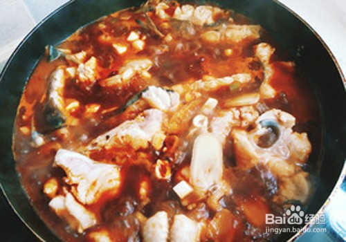 如何制作酱汁焖鱼