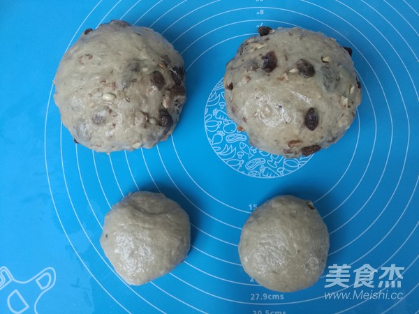 黑糖大杏仁软欧