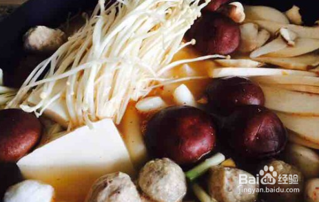 在家就可做的韩国部队火锅