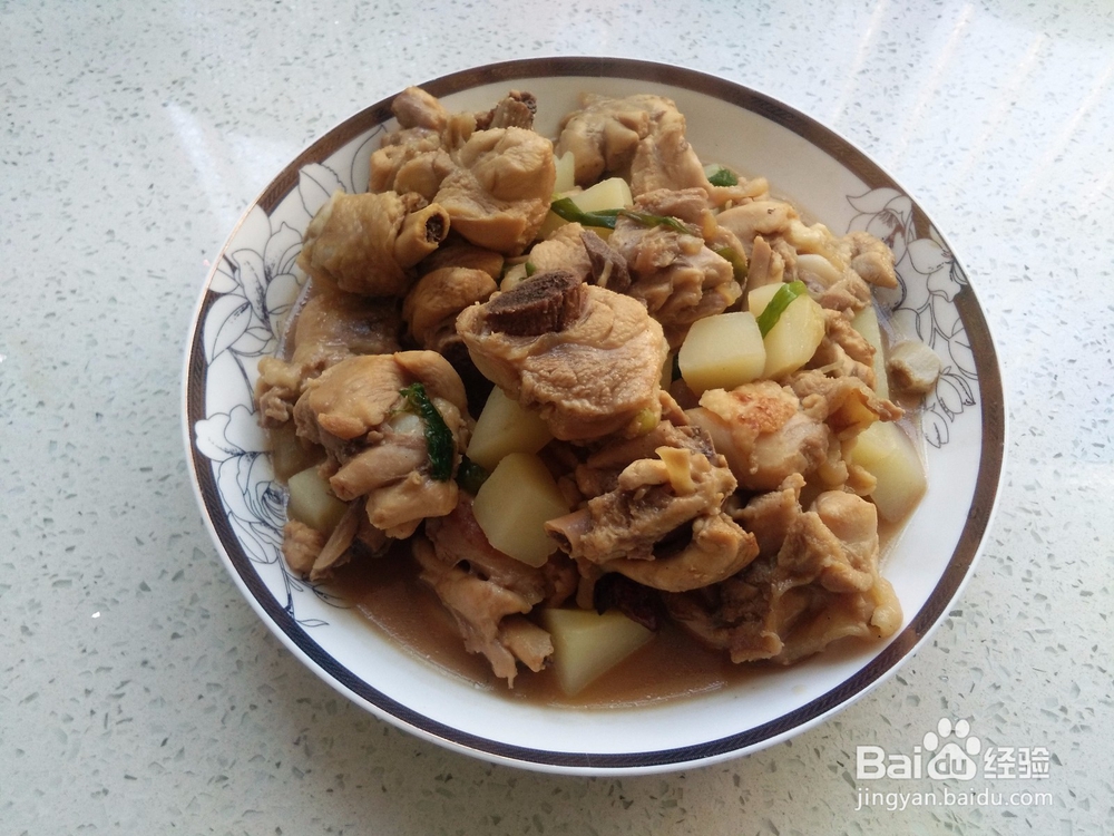 鸡腿炖土豆怎么做更好吃更健康？
