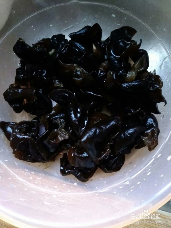 如何做黄瓜木耳炒鸡蛋