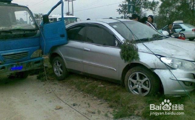 同样是撞电线杆,奔驰和奇瑞就不是一个量级