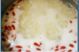 枸杞蛋花煮米酒