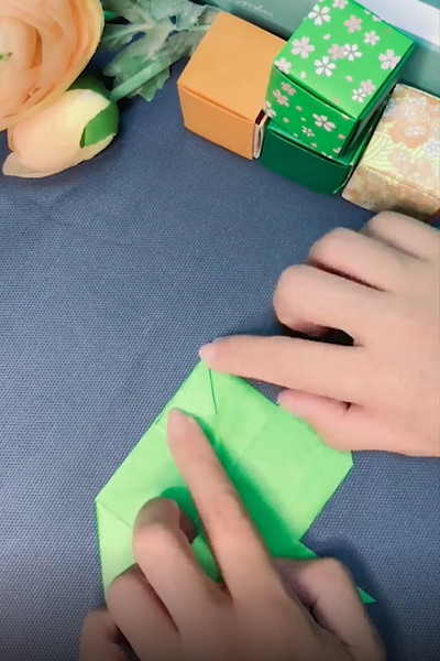 桌面收纳盒怎么做
