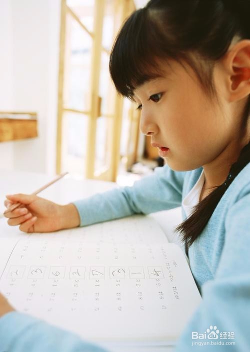 宝宝第刚上幼儿园应该怎么打扮