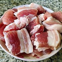 五花肉辣白菜炒土豆片攻略