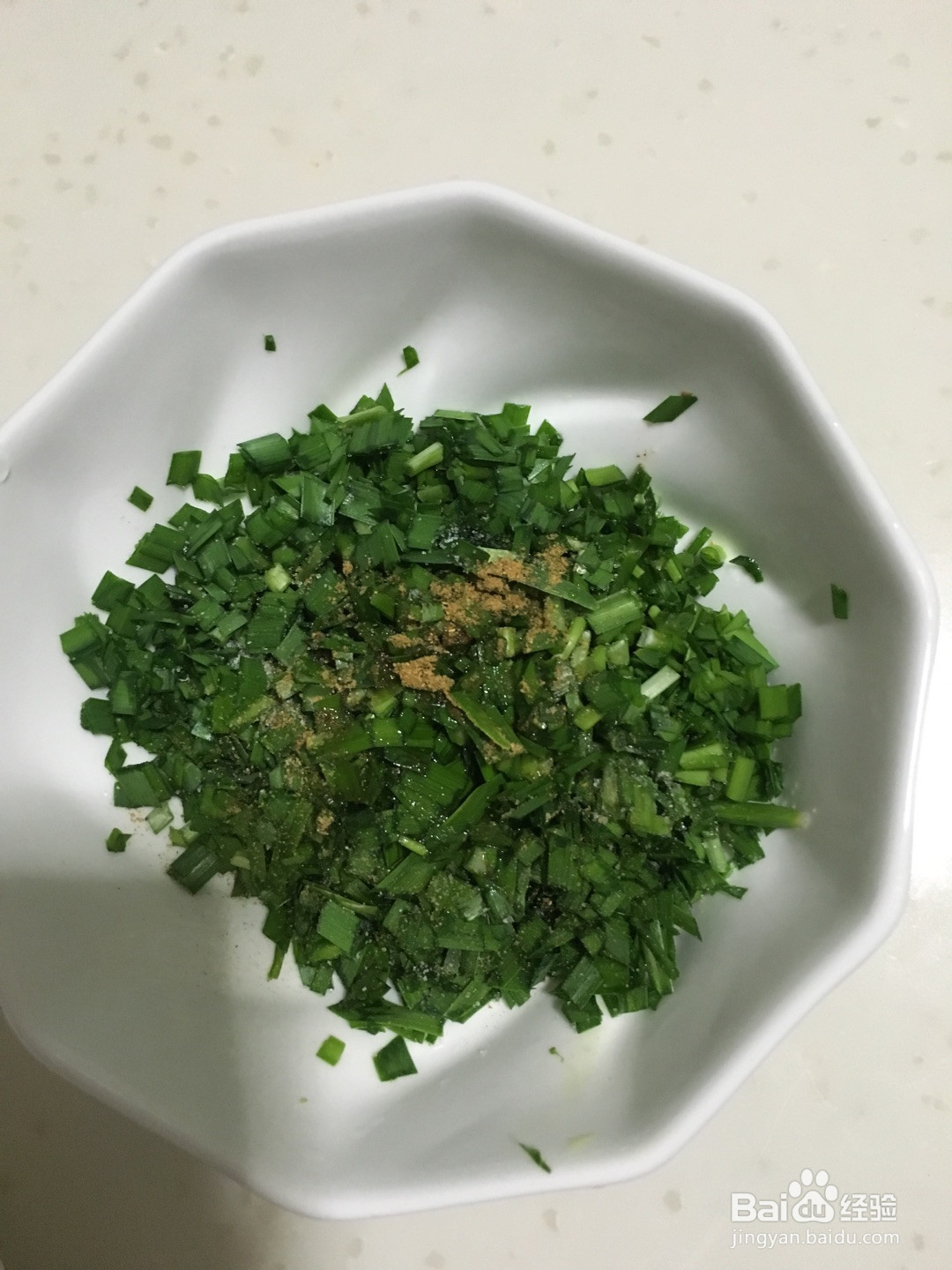 韭菜鸡蛋馅饼的做法