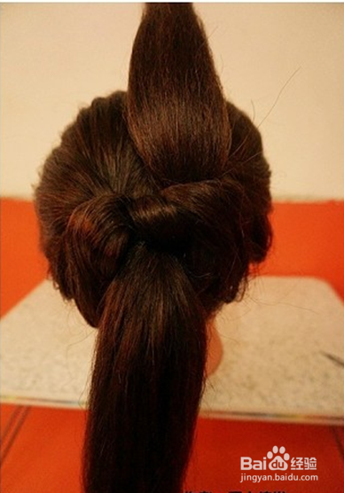 教你三分钟打造优雅盘发