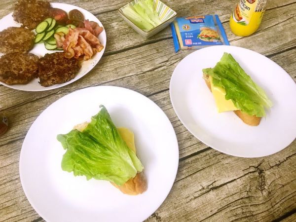 美式芥末芝士煎牛肉饼