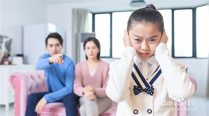 小孩竖中指家长怎么教育