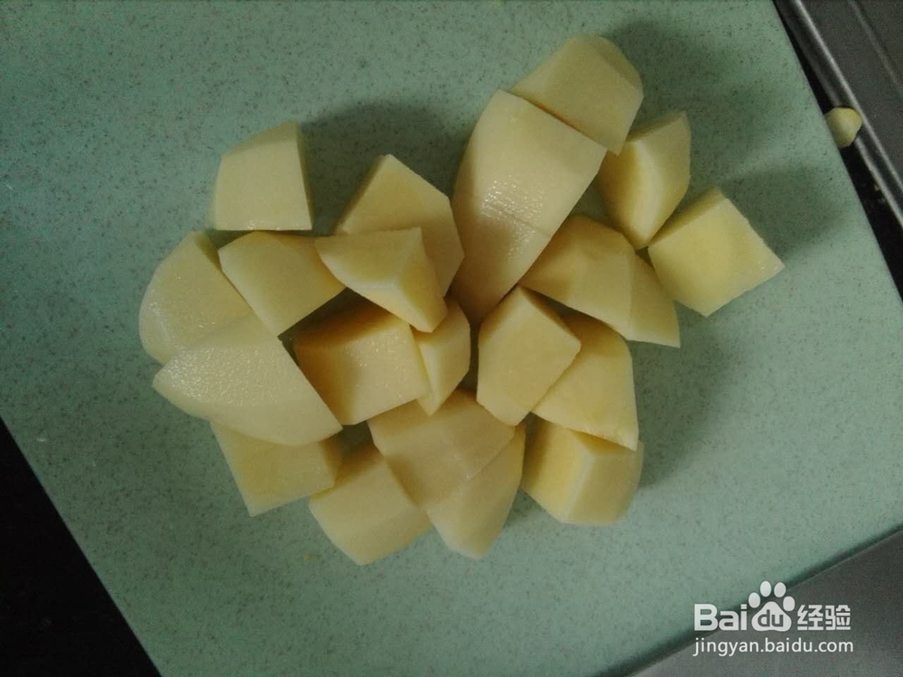 东北猪肉土豆炖豆角