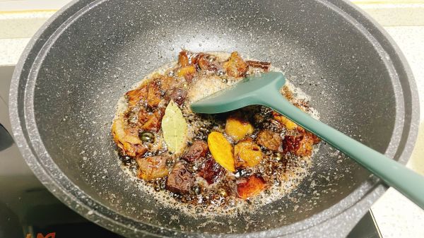 番茄土豆炖牛腩