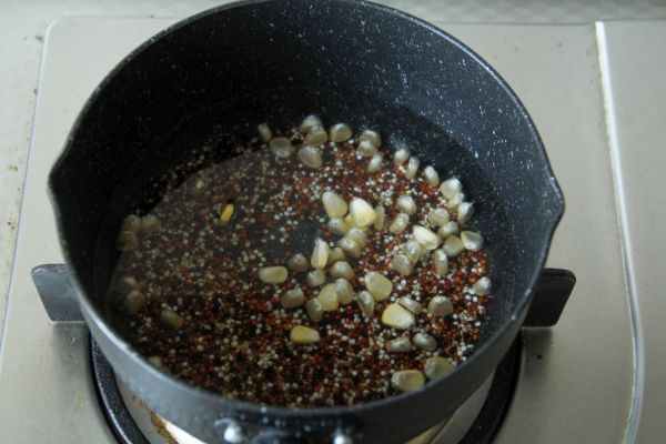 南瓜玉米藜麦牛奶羹