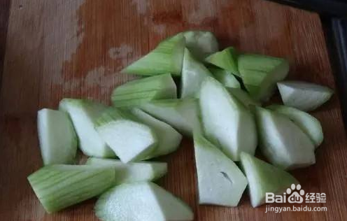 鲍炒丝瓜的做法