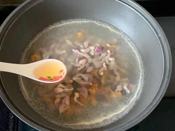 家常鸭血粉丝汤