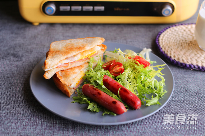 鸡蛋火腿三明治