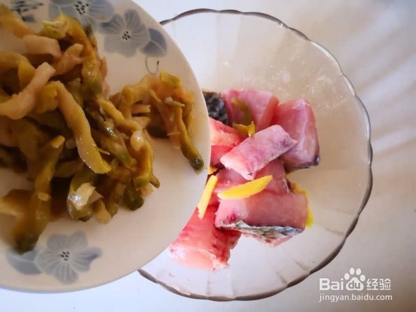 榨菜蒸鱼块怎么做