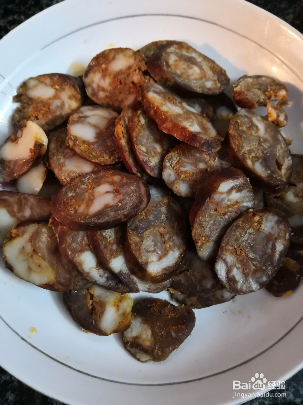 蒜苗香肠的做法