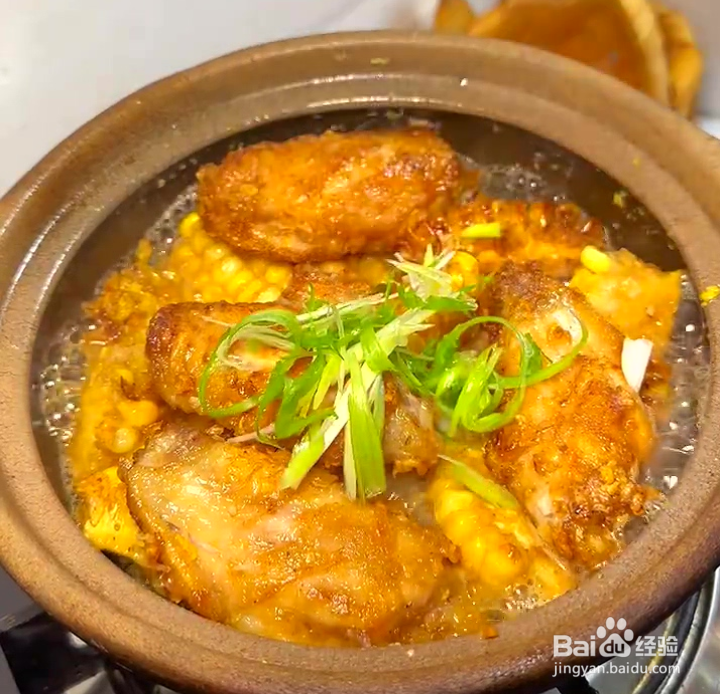 家常菜:香辣鸡翅煲的做法