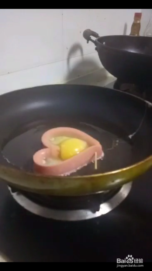 心形火腿鸡蛋图文视频做法