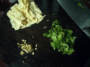 腐竹嫩肉豆腐煲