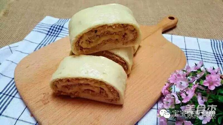 松软的大包子和肉龙