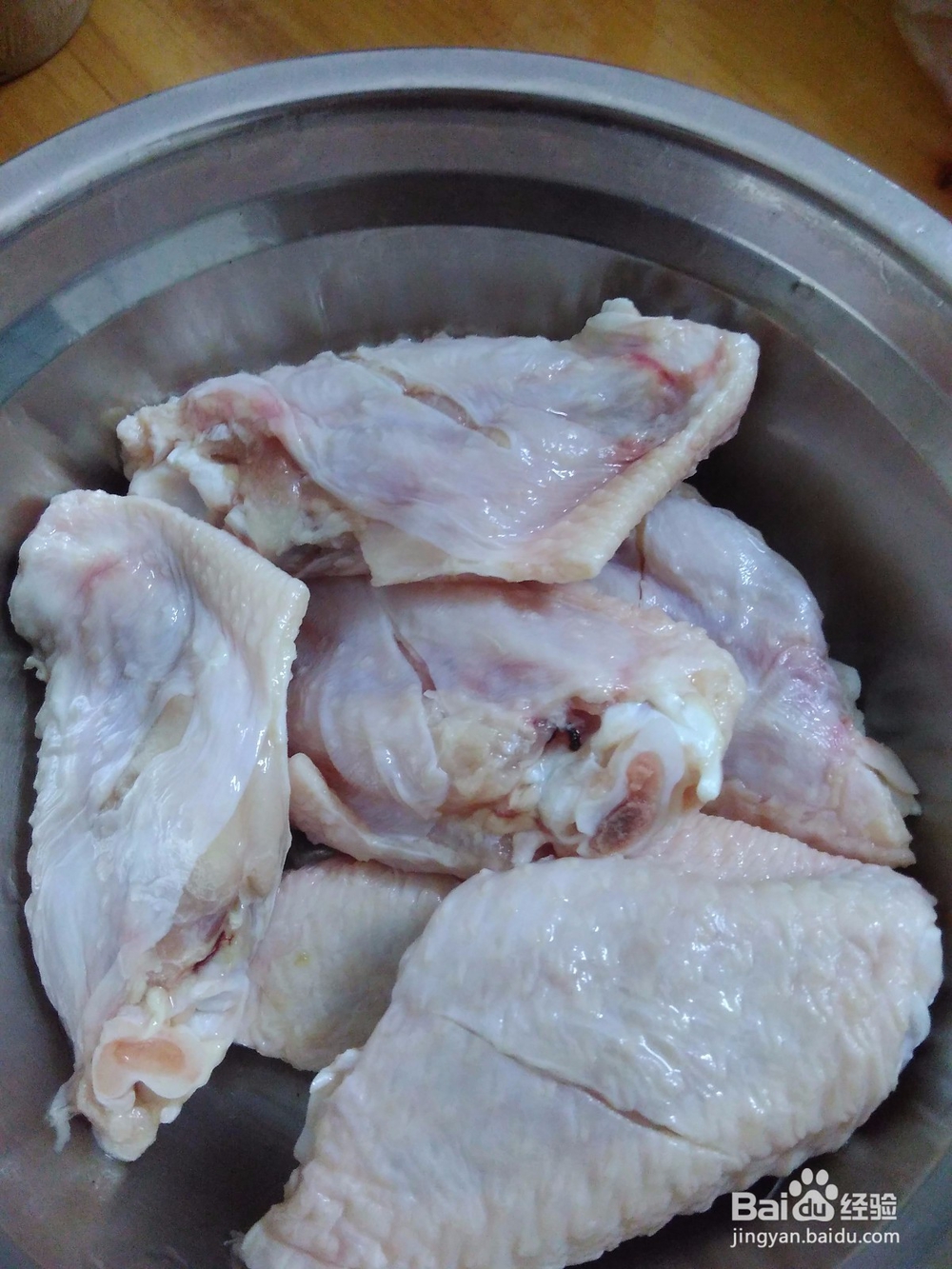 如何用电饭煲焖鸡翅
