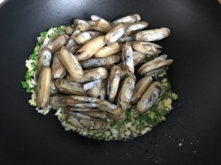青椒辣炒蛏子
