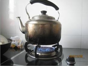喝水也有好多讲究的,看看好处多多