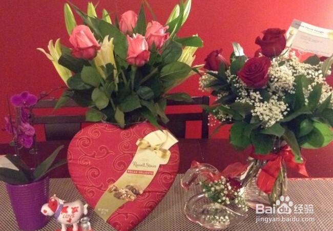 马丽晒照与男友甜蜜对视 情人节如何高调秀恩爱