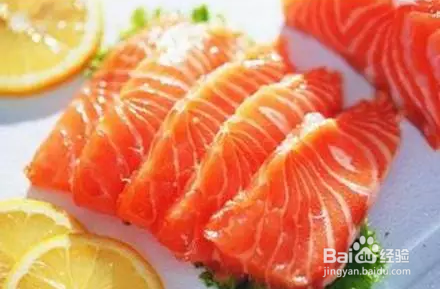 买买红酒专家教你，喝红酒哪些食物不宜吃？