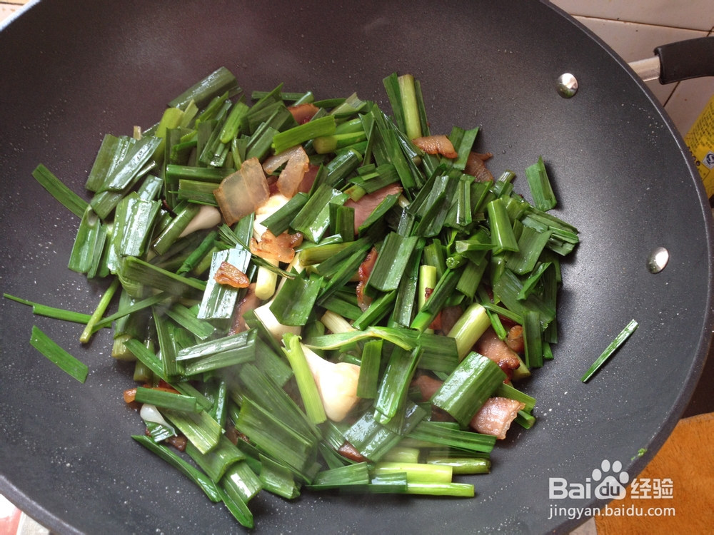 腊肉炒蒜苗怎么做
